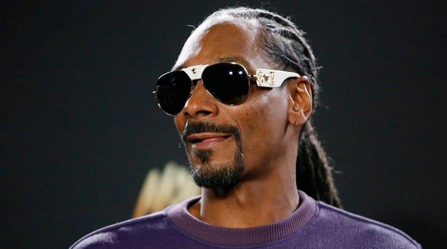 Snoop Dogg immortalized; Mariah Carey gives fans a treat