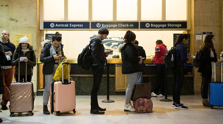 Thanksgiving travel dos and don'ts