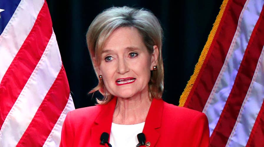 Sen. Hyde-Smith's gaffes tighten Mississippi Senate race