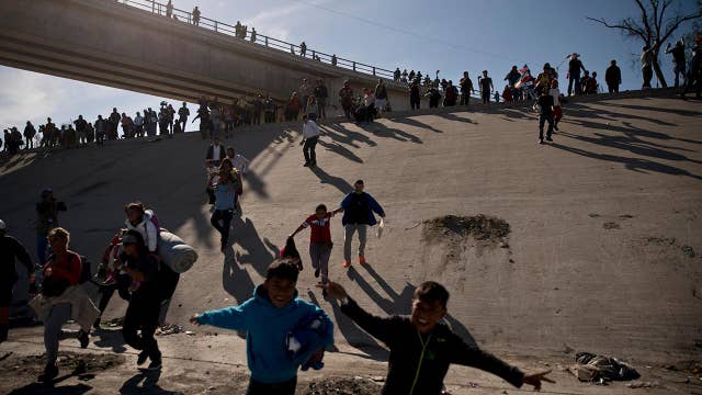 Media downplays migrant caravan crisis