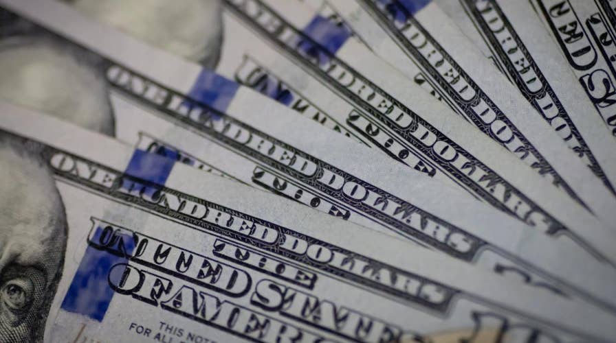 Malfunctioning Bank of America ATM dispenses free money