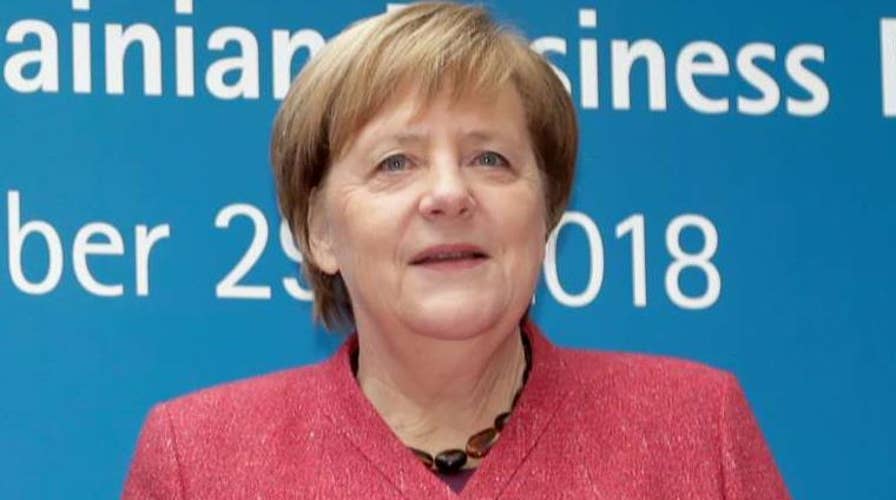 Reports: Plane carrying Merkel makes unscheduled landing