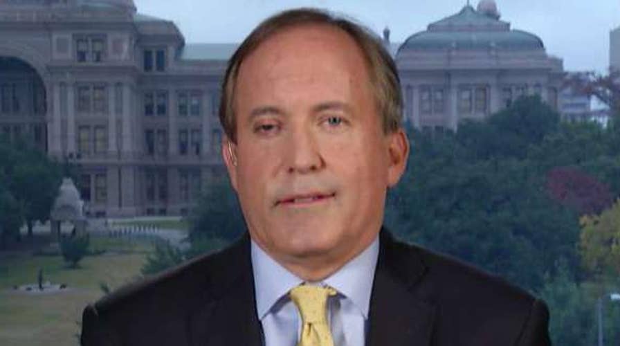 Texas AG points finger at Mexican gov't for caravan crisis