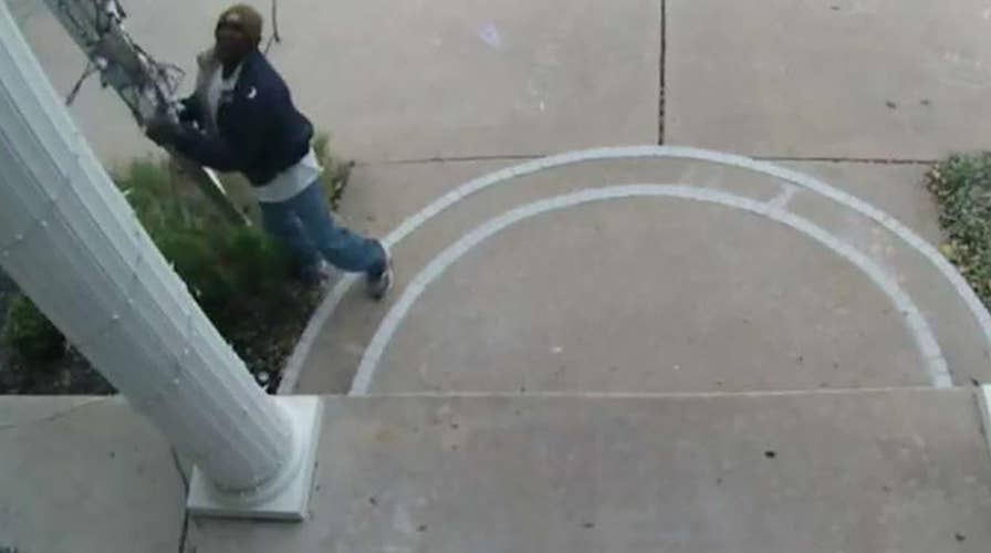 Veteran panics over Clark Griswold Christmas display