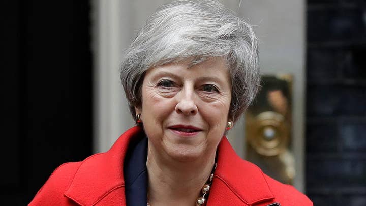 Theresa May tries to rally support for Brexit plan