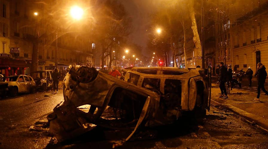 Paris rioters protest against Macron's climate agenda
