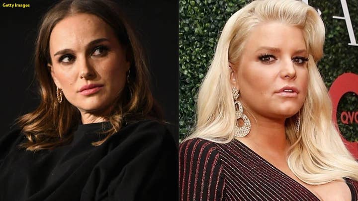 Natalie Portman apologizes to Jessica Simpson for bikini, virginity comments