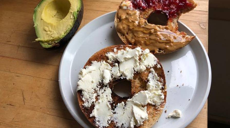 Angry deli customer attacks employee over bagel sandwich