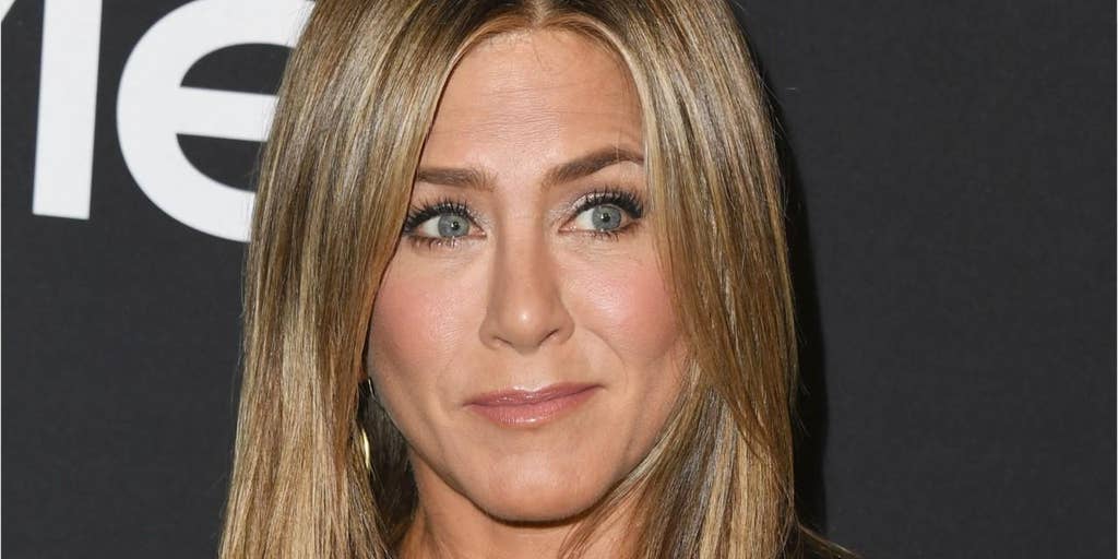 Don't expect 'Friends' star Jennifer Aniston to change her signature hair  color — ever | Fox News