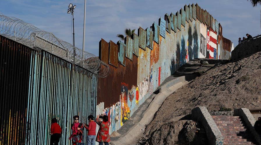 Trump to meet with Dem leaders amid wall funding battle