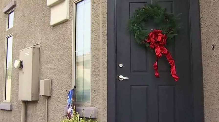 Homeowners' association bans outdoor Christmas decorations