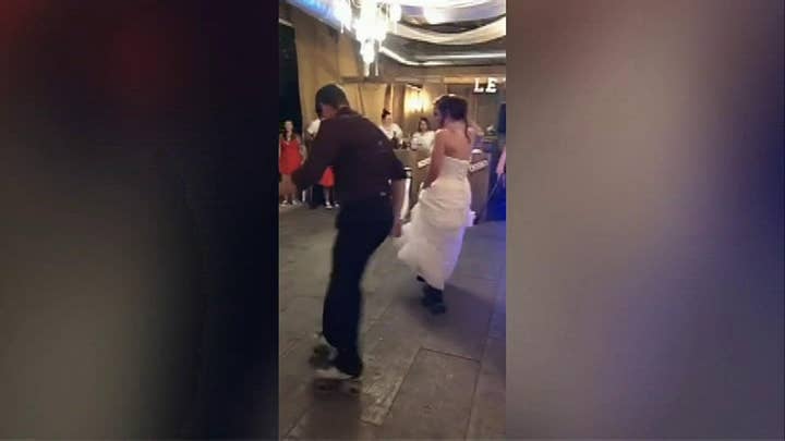 Wedding guests wowed by father-and-daughter dance