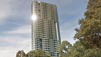 Thousands evacuated near Sydney high-rise after cracking noises spur fears of collapse