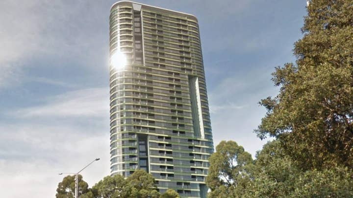 Sydney high-rise evacuated after residents hear cracking noises, fearing collapse