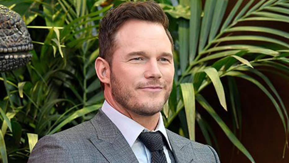 Chris Pratt Backs Up Mma Fighter For Bout In Los Angeles Goes Crazy After Win Fox News Listen to adel_altamimi | soundcloud is an audio platform that lets you listen to what you love and share the sounds you create. chris pratt backs up mma fighter for