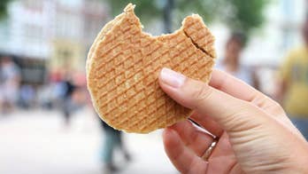 United Airlines to provide passengers with stroopwafels once again