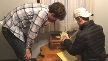 Watch 2 adorably clueless teens, 17, baffled by a rotary phone