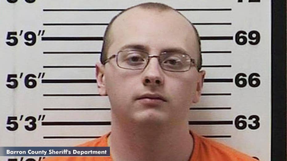 Jayme Closs kidnapping suspect decided to take teen after seeing her get off a school bus, complaint says