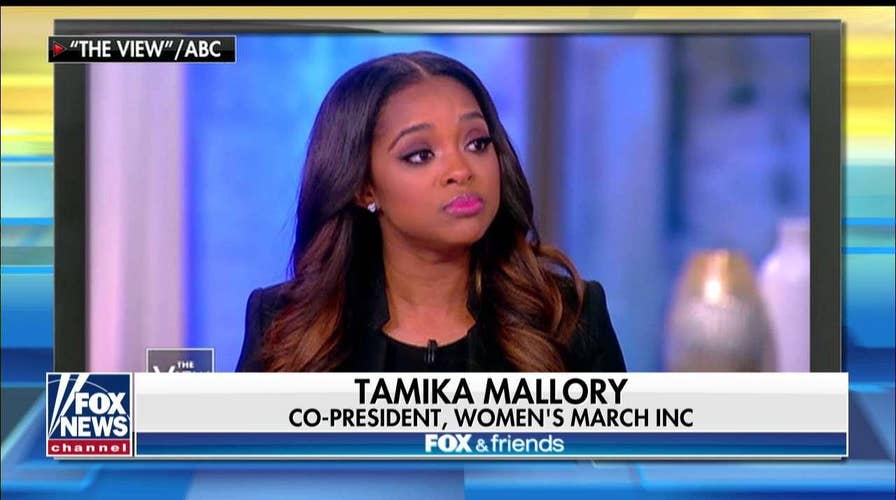 'Ridiculously Insulting': Women's March Founder Under Fire for Ties to Farrakhan