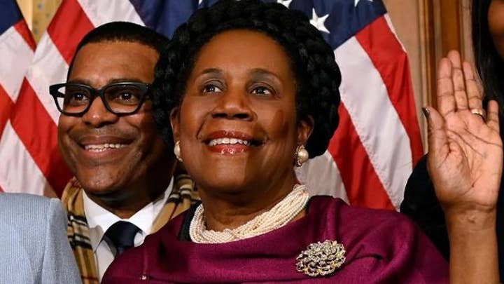 Former Sheila Jackson Lee staffer claims she was fired in retaliation for a&nbsp;lawsuit related to an alleged rape