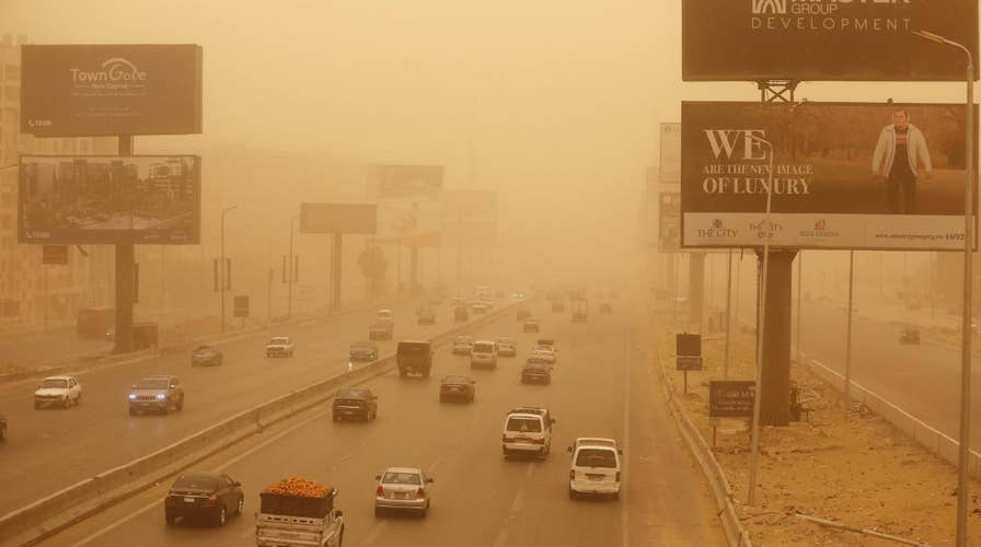 Cairo, Egypt turns bizarre orange color after huge sandstorm