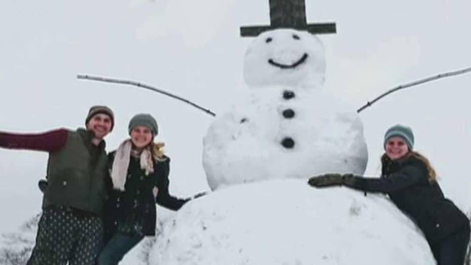 Kentucky driver seemingly tries to destroy snowman, surprised when they hit tree stump