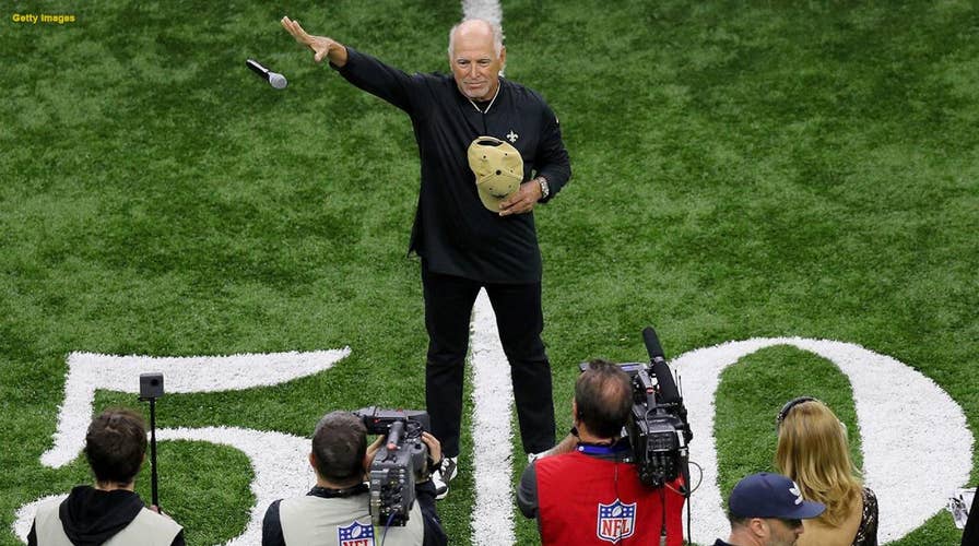 Social media criticizes Jimmy Buffet’s national anthem performance at the NFC Championship