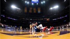 Golden State Warriors' Stephen Curry has back-to-back embarrassing moments during game