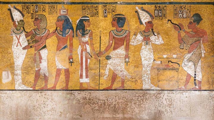 Strange spots on King Tut's burial chamber's walls explained by experts