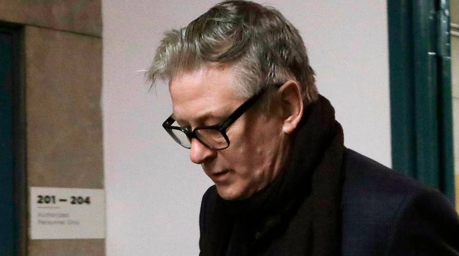 Alec Baldwin pleads guilty to 2nd degree violation of harassment in NYC parking spot incident