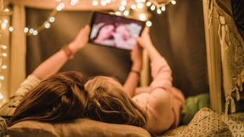 Parents' sexy selfie goes viral, divides Twitter over ‘discarded baby’
