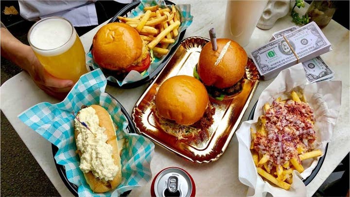 Pablo’s Escoburgers restaurant draws backlash for name and serving hamburger with a fake line of cocaine