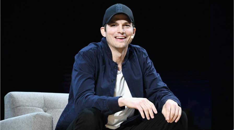 Ashton Kutcher tweets his phone number, encourages fans to text him