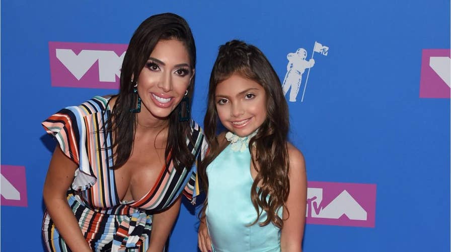 Farrah Abraham posts video of 9-year-old daughter dancing in bra and underwear