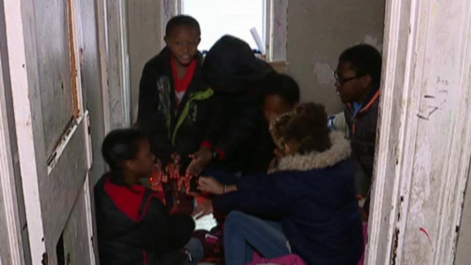 Strangers surprise Missouri family living without heat in polar vortex after hearing 