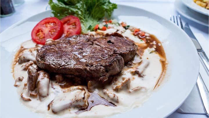 'Slimeball': Restaurant patron wraps porterhouse in napkin, takes off without paying bill