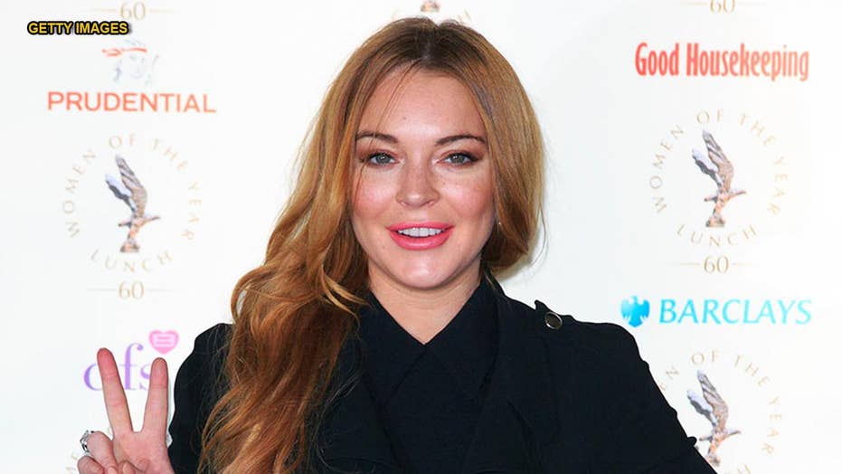 Daughter Mother Porn Lindsay Lohan - Lindsay Lohan posts completely nude snap from throwback ...