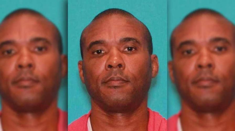 Pro MMA fighter with 3 pending murder charges escapes from prisoner transport vehicle