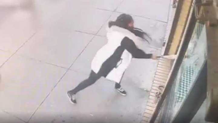 Bronx woman smashes window when restaurant runs out of beef patties