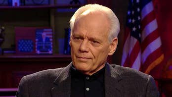 Colin Kaepernick situation should have been handled differently, former NFL great says