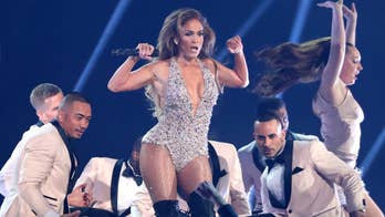 Jennifer Lopez duets with daughter, 11, at concert tour opener