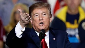 Trump holds rally in Texas amid border wall debate