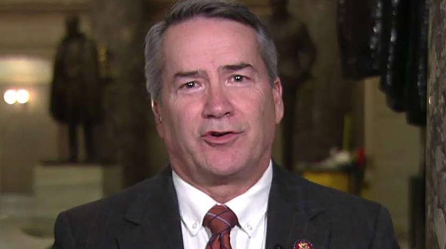 Polls show voters want a border compromise