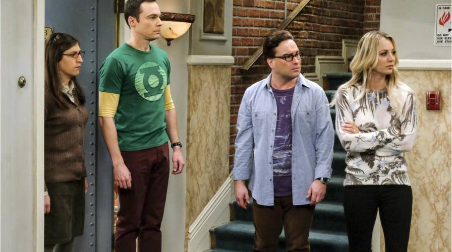 'Big Bang Theory' star Kaley Cuoco shares final cast and crew flash mob dance
