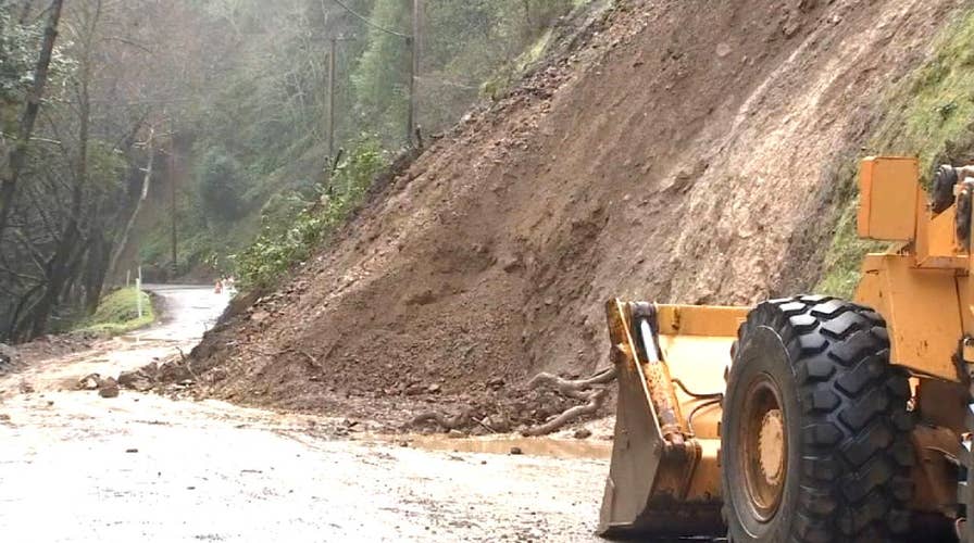 Torrential rain causes mudslides in California
