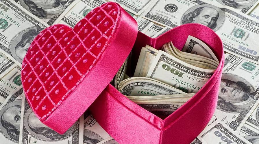 FTC warns of surge in romance-related scams