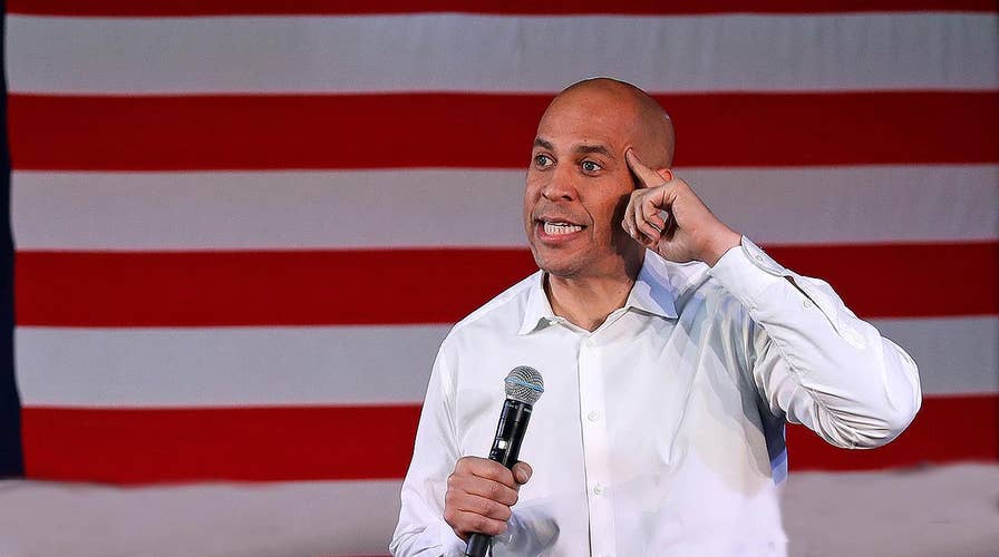 2020 hopeful Cory Booker draws crowds in New Hampshire on President's Day