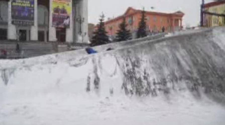 Black snow raises health concerns for residents of Prokopyevsk, Russia