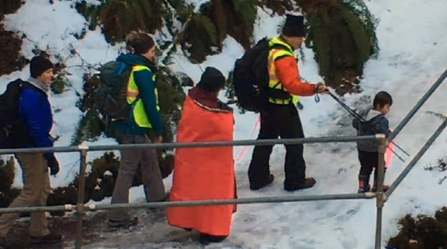 Mother, 3-year-old rescued after spending night lost in state park in Oregon