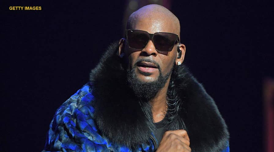 R&B star R. Kelly facing 10 counts of aggravated criminal sex abuse